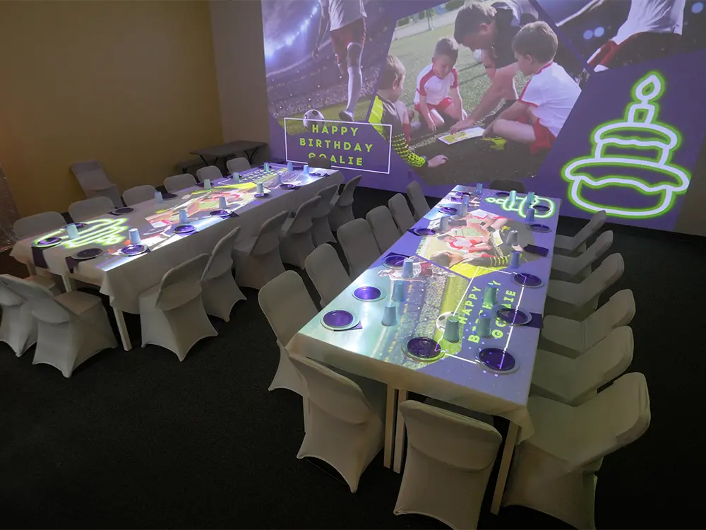 Immersive themed party room